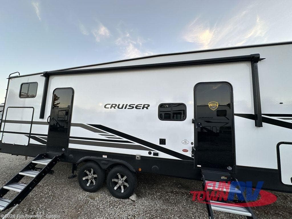 2025 Cruiser 32BH by CrossRoads from Fun Town RV - Denton in Denton, Texas