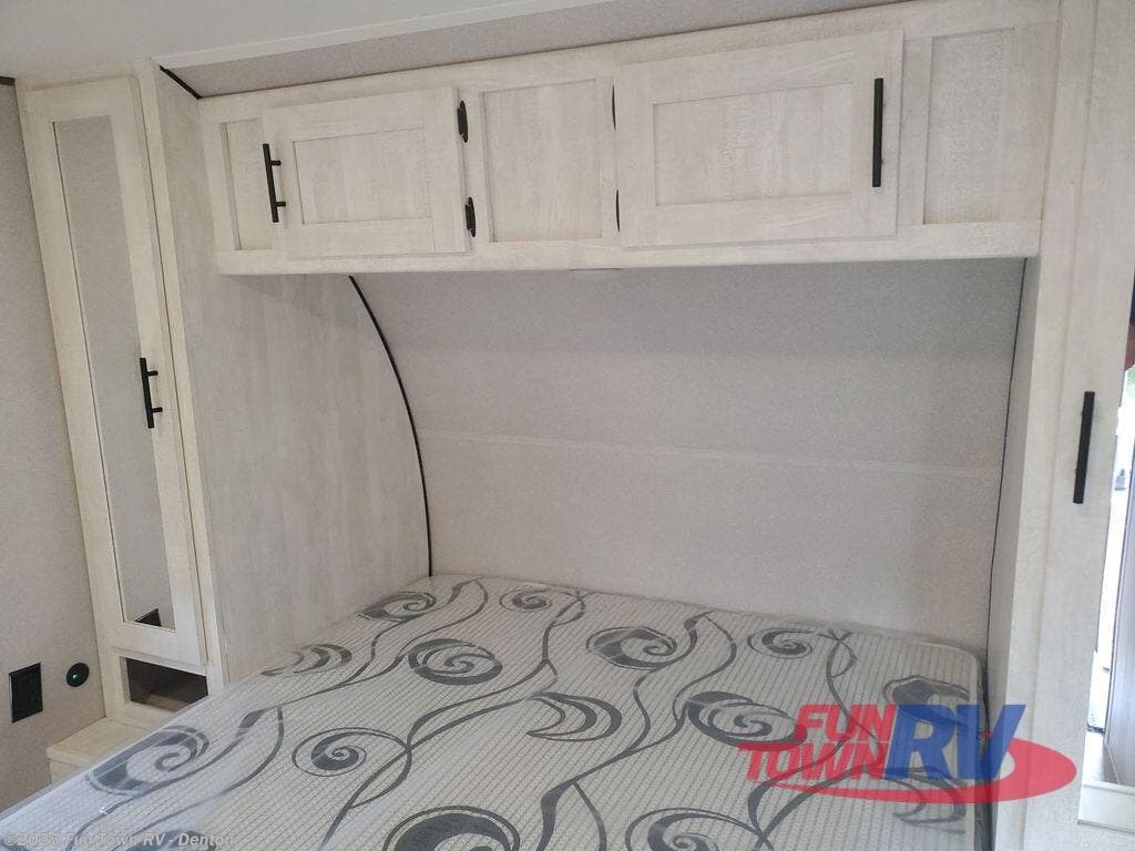 2024 Shasta 26BH by Shasta from Fun Town RV - Denton in Denton, Texas