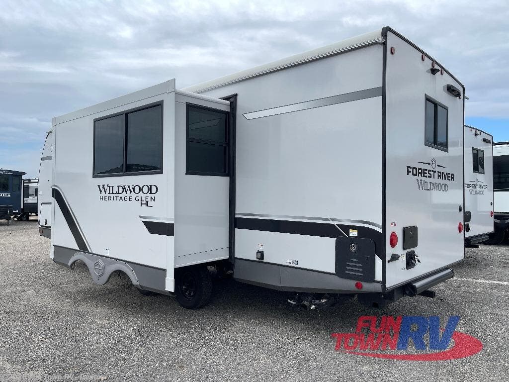 New 2026 Forest River Wildwood Heritage Glen Hyper-Lyte 24RBHL available in Denton, Texas