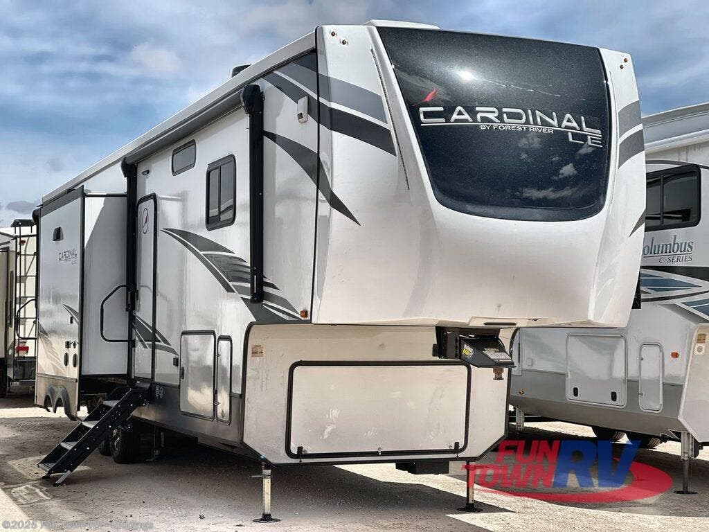 2022 Forest River Cardinal Limited 383BHLE RV for Sale in Giddings, TX