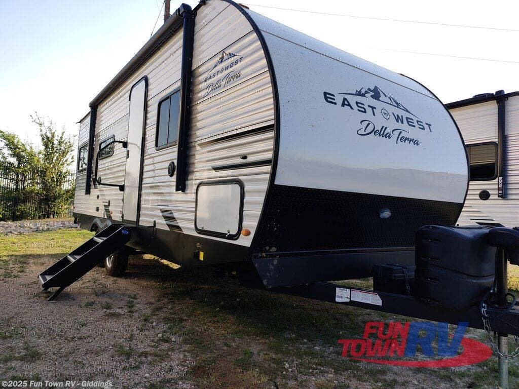 2023 East to West Della Terra 200RD RV for Sale in Giddings, TX 78942
