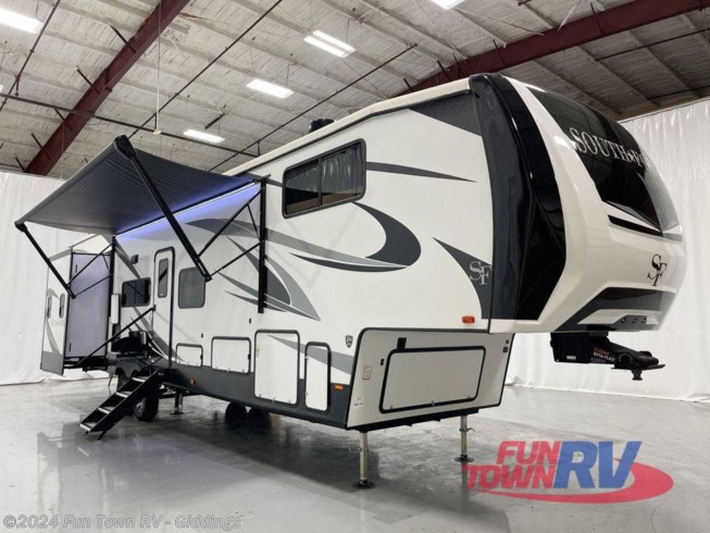 New 2023 Cruiser RV South Fork 3850BH available in Giddings, Texas