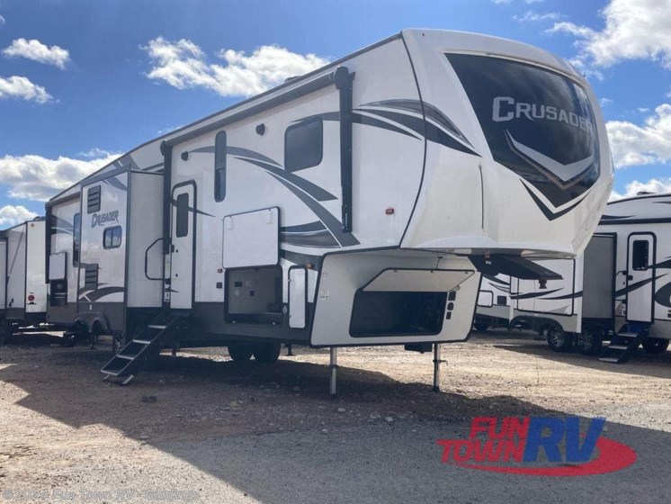 Used 2021 Prime Time Crusader 395BHL available in Giddings, Texas