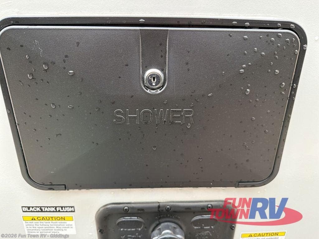 New 2026 Forest River Wildwood Heritage Glen Hyper-Lyte 24RBHL available in Giddings, Texas