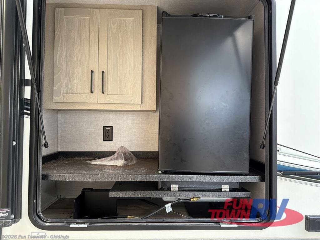 Used 2021 Forest River Flagstaff Classic 8529CSB available in Giddings, Texas