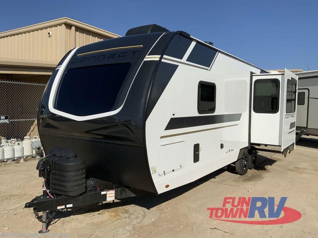 New 2026 K-Z Connect C241RLK available in Giddings, Texas