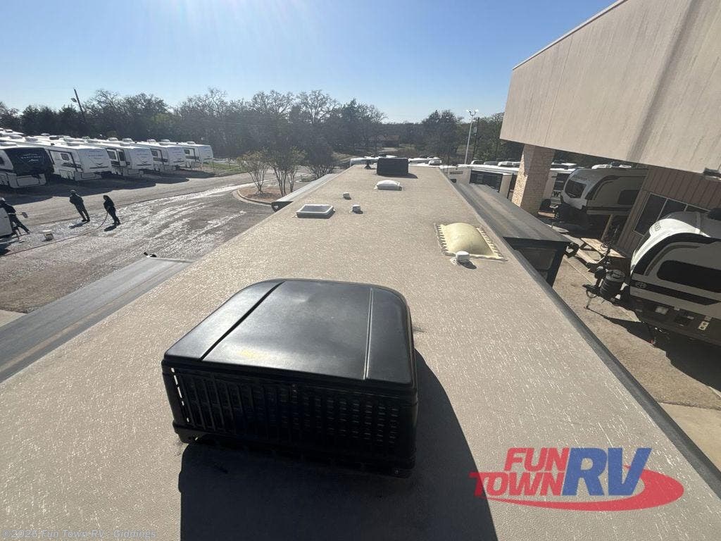 2017 Mirada M-37SB by Coachmen from Fun Town RV - Giddings in Giddings, Texas