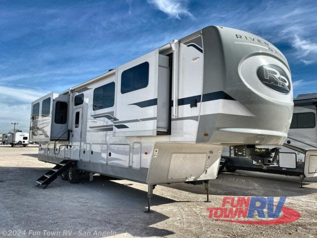 2021 River Ranch 390RL by Palomino from Fun Town RV - San Angelo in San Angelo, Texas
