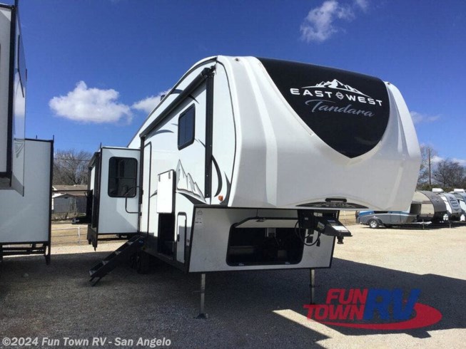 New 2022 East to West Tandara 321RL-OK available in San Angelo, Texas