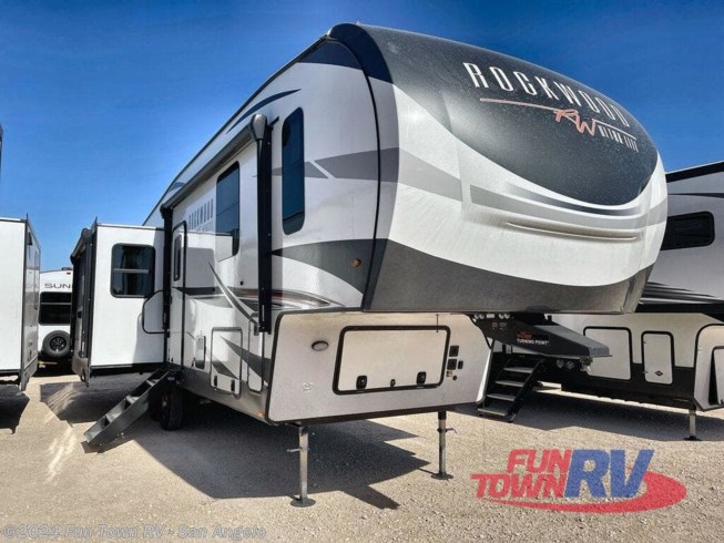 New 2022 Forest River Rockwood Ultra Lite 2893BS available in San Angelo, Texas