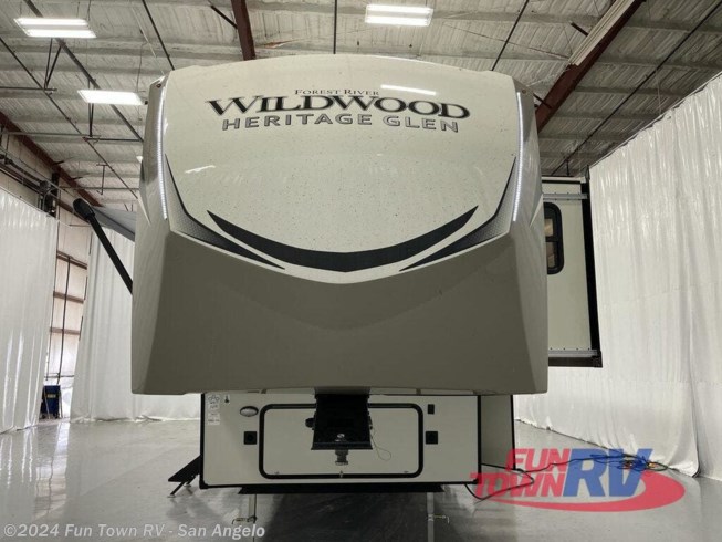 New 2022 Forest River Wildwood Heritage Glen 356QB available in San Angelo, Texas