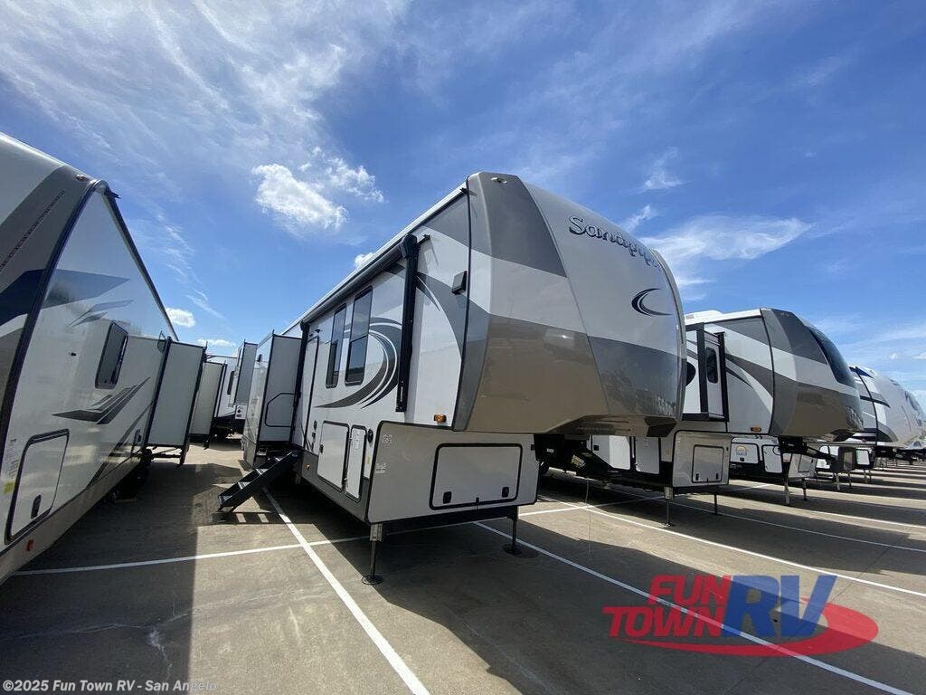 2023 Forest River Sandpiper Luxury 388BHRD RV for Sale in San Angelo
