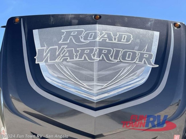 2016 Road Warrior 415 by Heartland from Fun Town RV - San Angelo in San Angelo, Texas