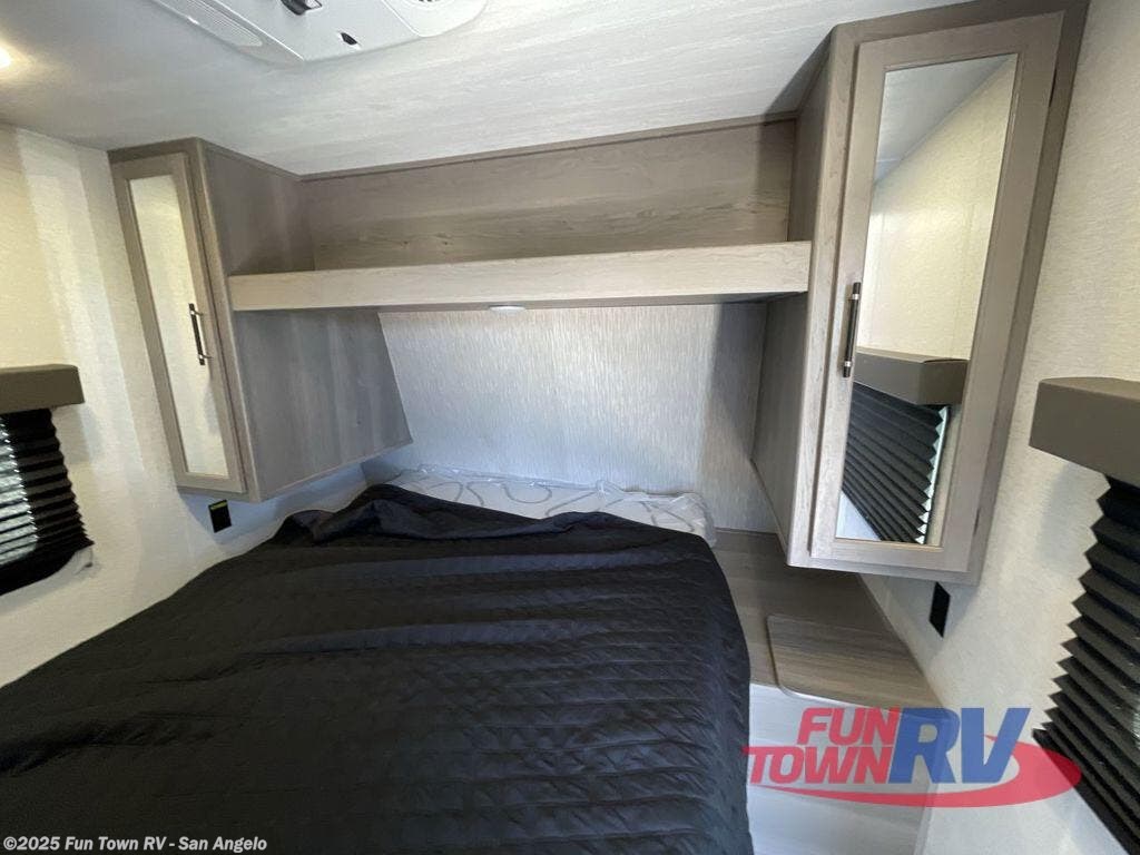 2025 Hideout 31BRD by Keystone from Fun Town RV - San Angelo in San Angelo, Texas
