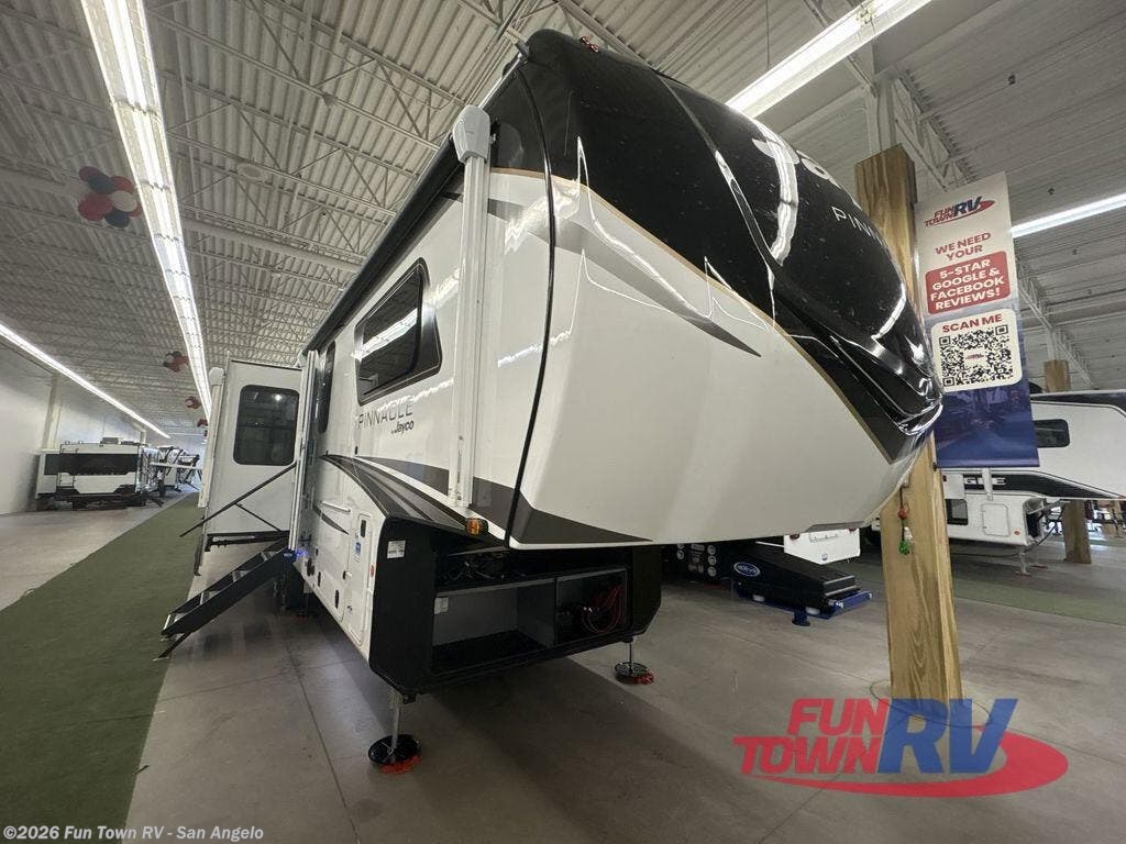2026 Pinnacle 32RLTS by Jayco from Fun Town RV - San Angelo in San Angelo, Texas