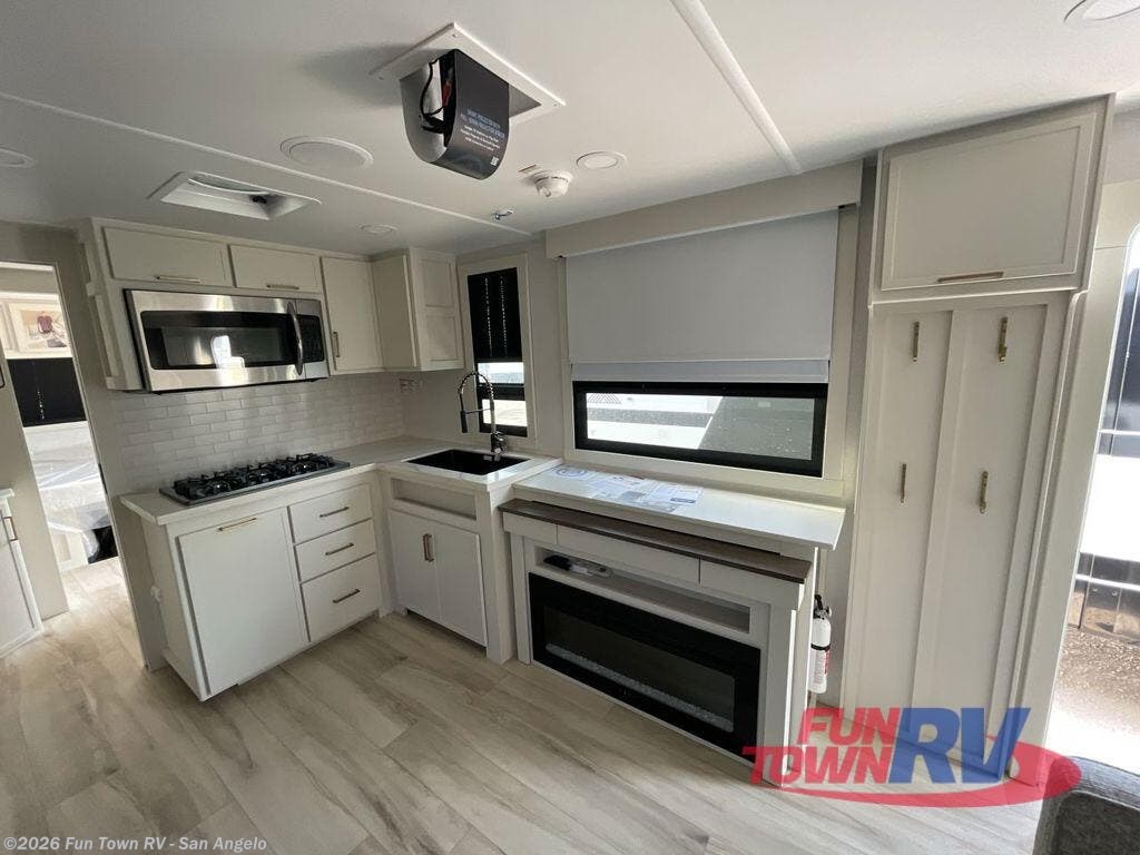 2026 Model I 294 by Brinkley RV from Fun Town RV - San Angelo in San Angelo, Texas