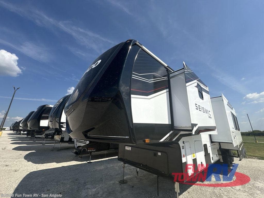 New 2026 Jayco Seismic 413 available in San Angelo, Texas