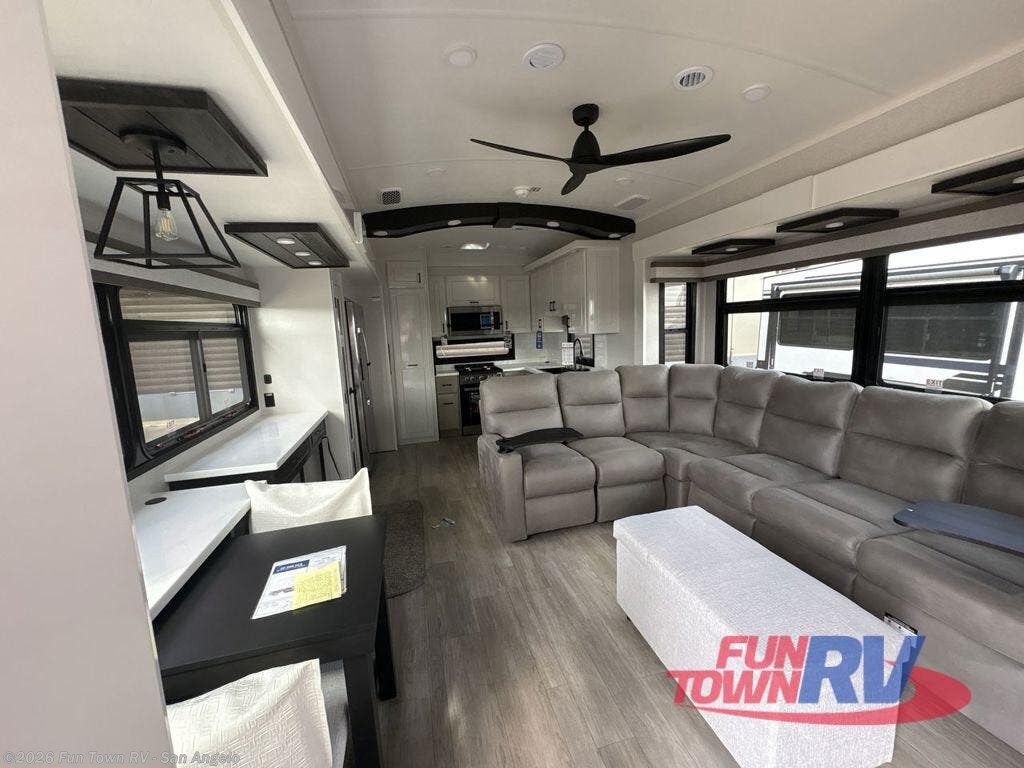 2026 Pinnacle 38FBRK by Jayco from Fun Town RV - San Angelo in San Angelo, Texas