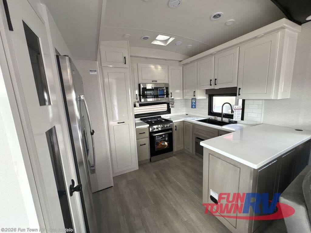 New 2026 Jayco Pinnacle 38FBRK available in San Angelo, Texas