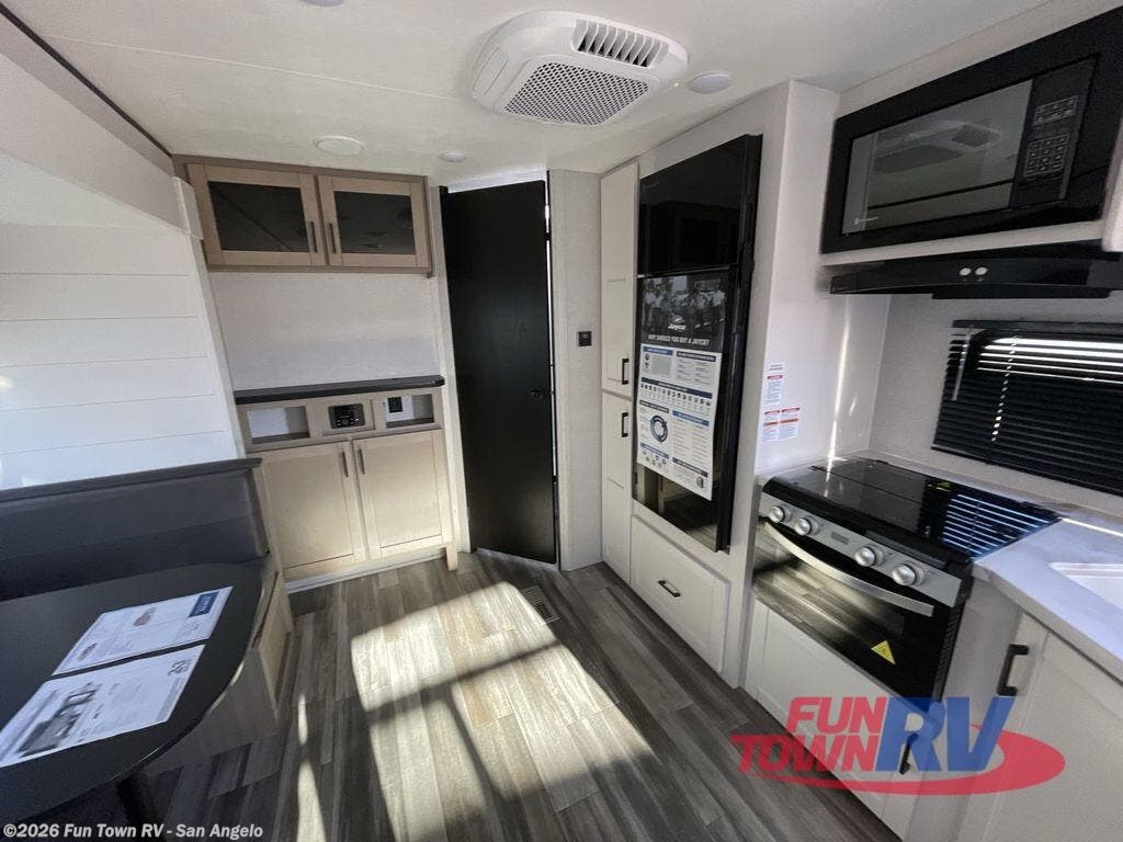 2026 Jay Flight SLX 262RLS by Jayco from Fun Town RV - San Angelo in San Angelo, Texas