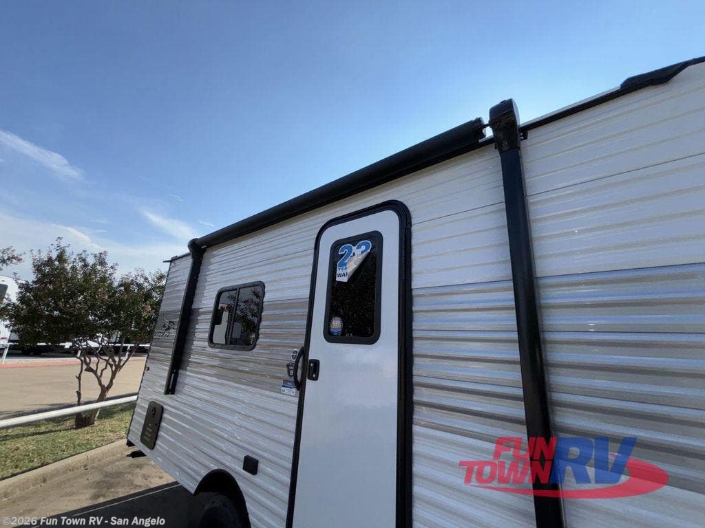 New 2026 Jayco Jay Flight SLX 170FQ available in San Angelo, Texas