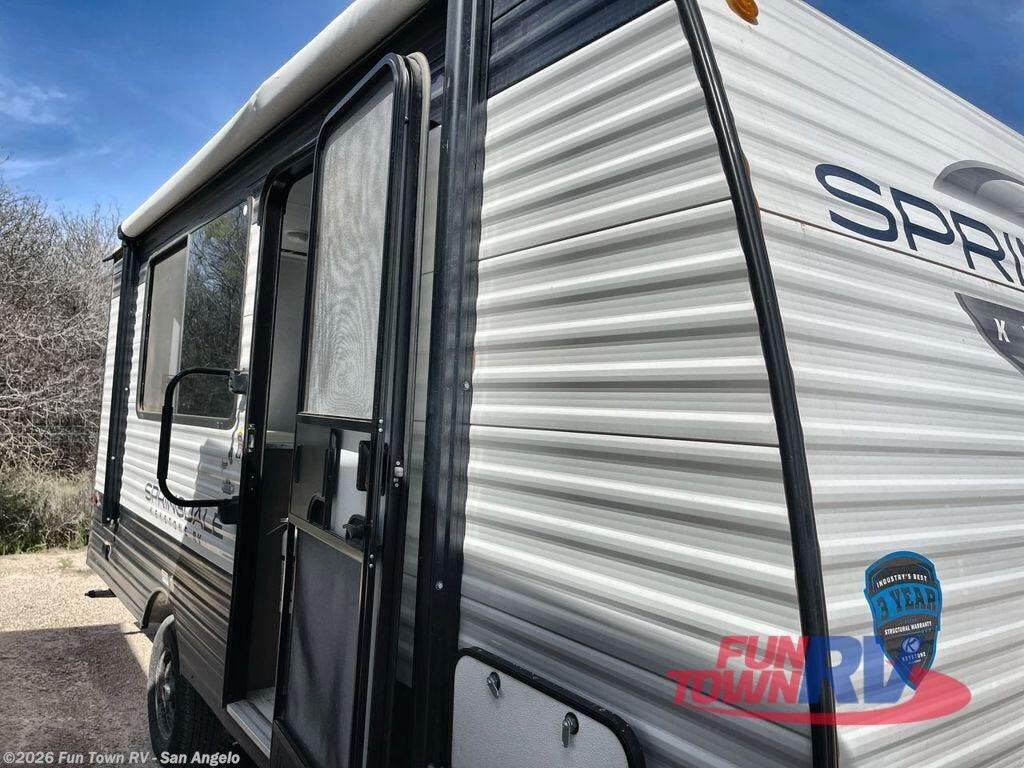 2025 Keystone Springdale 1710MB - Used Travel Trailer For Sale by Fun Town RV - San Angelo in San Angelo, Texas