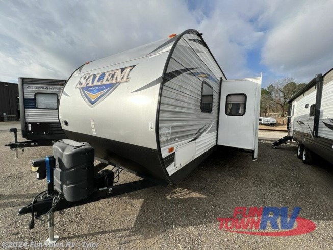 2017 Salem 31KQBTS by Forest River from Fun Town RV - Tyler in Mineola, Texas