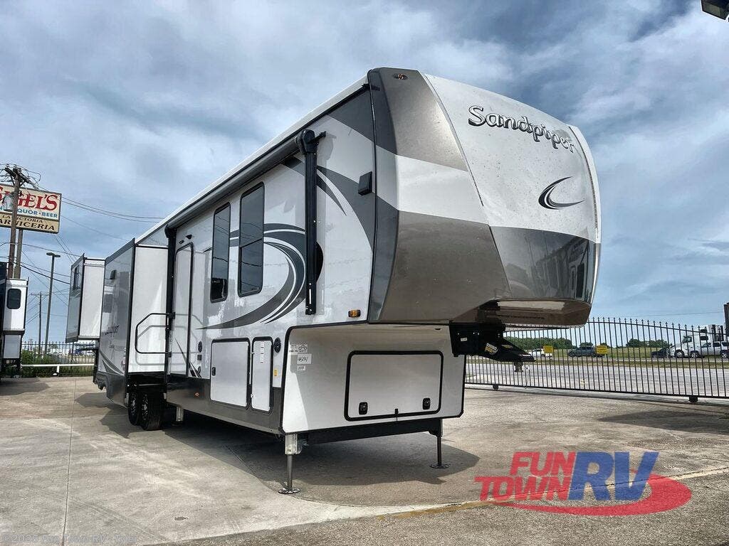 2022 Forest River Sandpiper Luxury 388BHRD RV for Sale in Mineola, TX ...