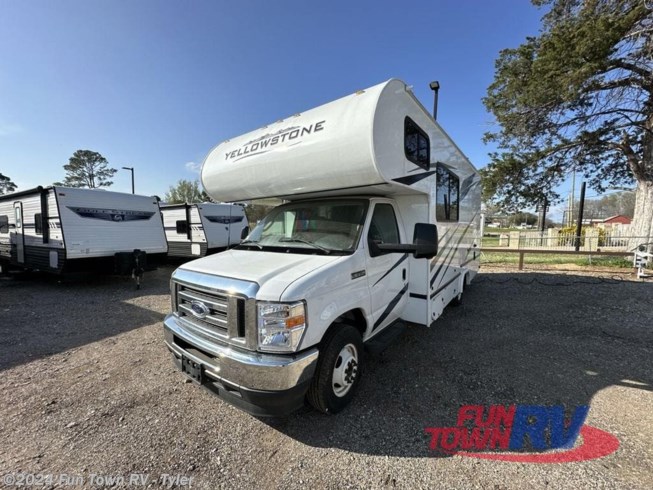 2024 Gulf Stream Yellowstone 6237LE - New Class C For Sale by Fun Town RV - Tyler in Mineola, Texas