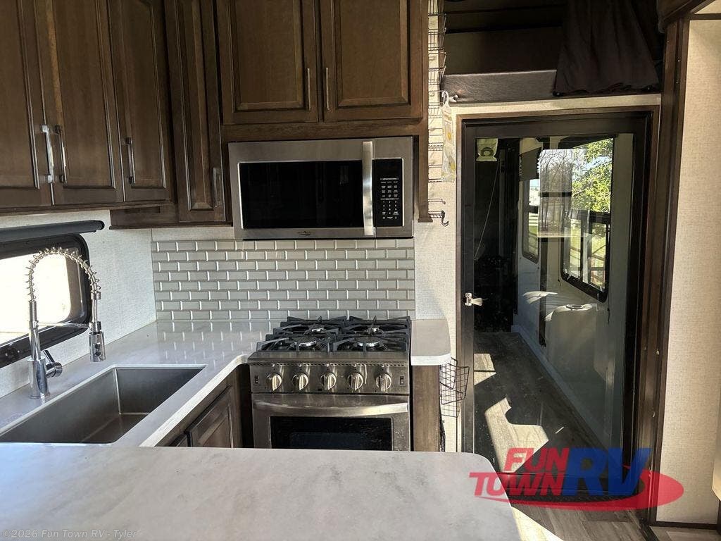 2022 Voltage 4145 by Dutchmen from Fun Town RV - Tyler in Mineola, Texas