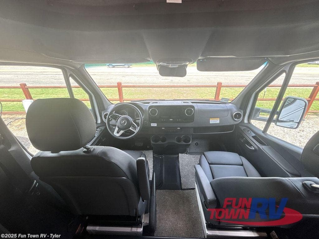 2025 Solera 24DSRC by Forest River from Fun Town RV - Tyler in Mineola, Texas