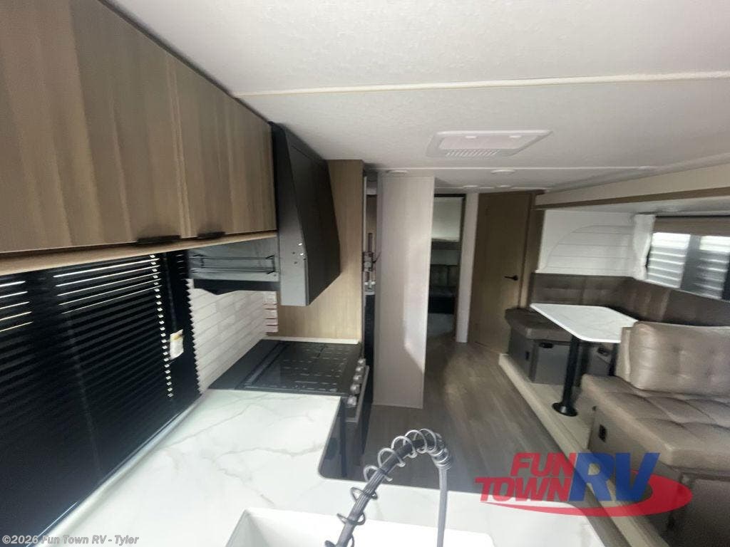 2026 Salem Cruise Lite 273QBXL by Forest River from Fun Town RV - Tyler in Mineola, Texas