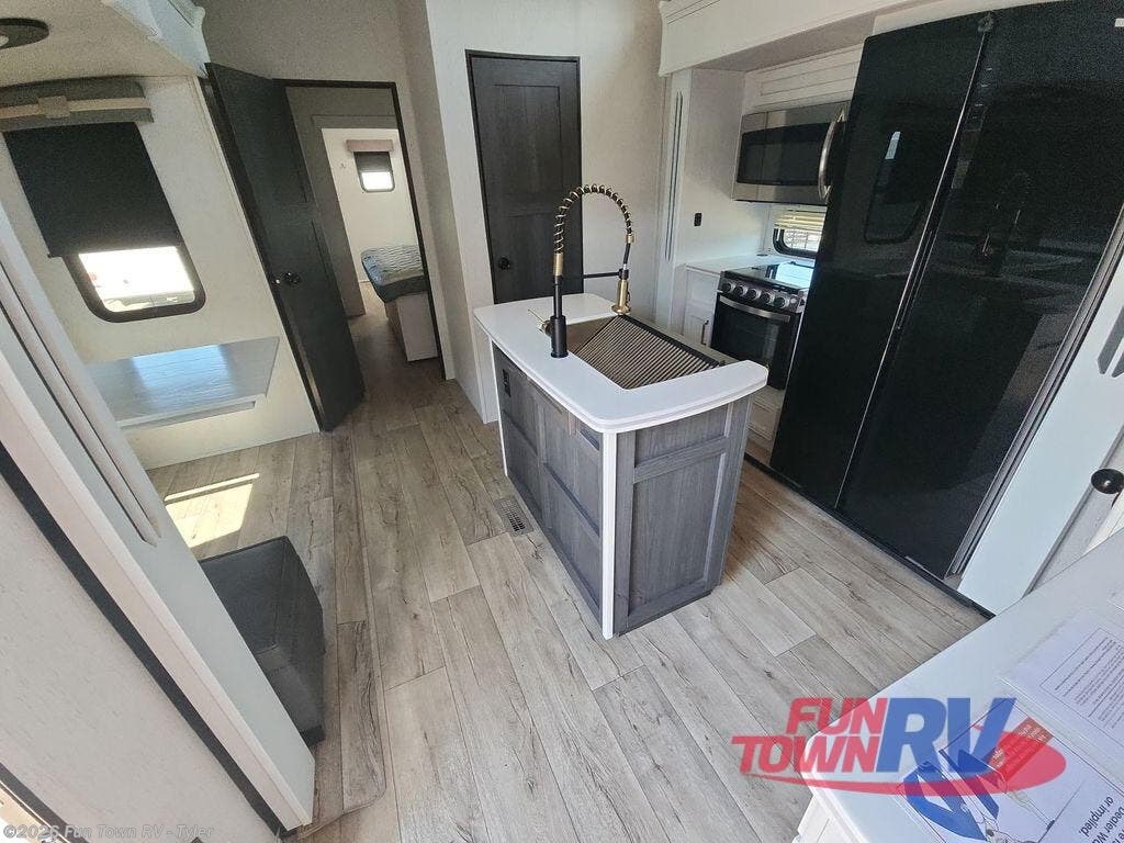 2023 Astoria 3803FLP by Dutchmen from Fun Town RV - Tyler in Mineola, Texas