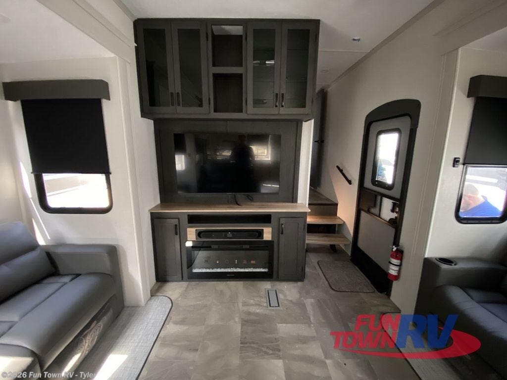 2026 Brookstone 374RK by Coachmen from Fun Town RV - Tyler in Mineola, Texas