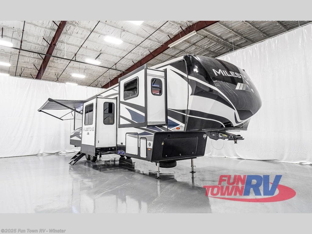 2021 Heartland Milestone 370FLMB RV for Sale in Thackerville, OK 73459