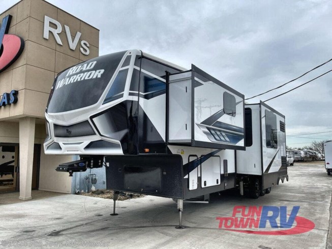 2022 Road Warrior 414 by Heartland from Fun Town RV - Winstar in Thackerville, Oklahoma