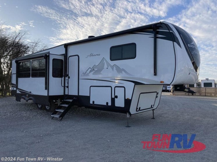 New 2023 East to West Ahara 378BH-OK available in Thackerville, Oklahoma