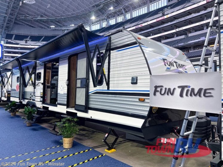 New 2024 CrossRoads Fun Time 390JM available in Thackerville, Oklahoma