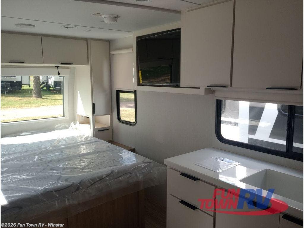 New 2026 Winnebago Thrive 18FBS available in Thackerville, Oklahoma