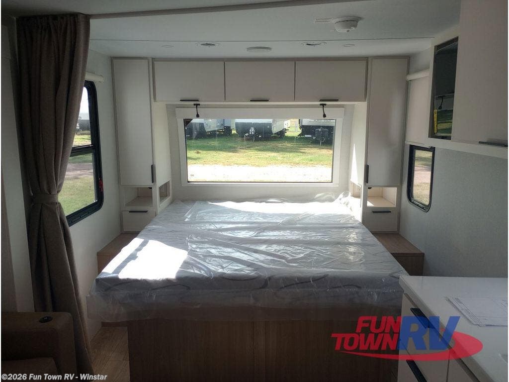 2026 Thrive 18FBS by Winnebago from Fun Town RV - Winstar in Thackerville, Oklahoma
