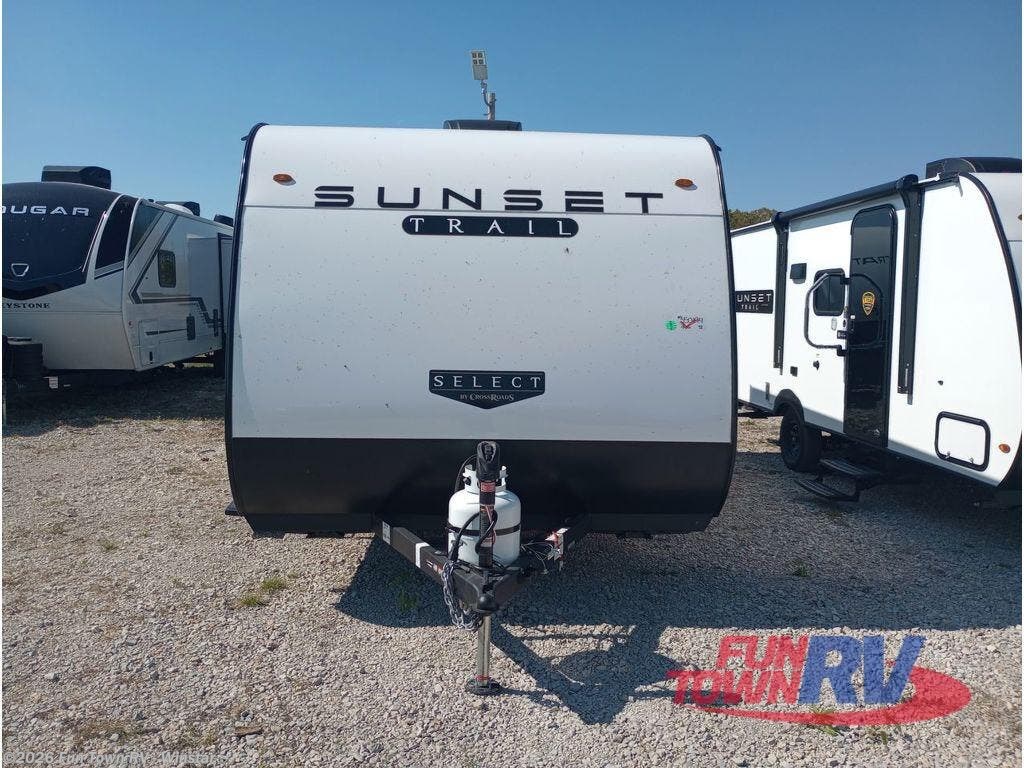 2026 CrossRoads Sunset Trail 17BHS - New Travel Trailer For Sale by Fun Town RV - Winstar in Thackerville, Oklahoma