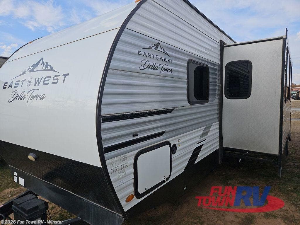 2022 Della Terra 261RB by East to West from Fun Town RV - Winstar in Thackerville, Oklahoma
