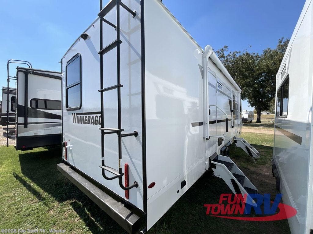 2026 Thrive 26FKD by Winnebago from Fun Town RV - Winstar in Thackerville, Oklahoma