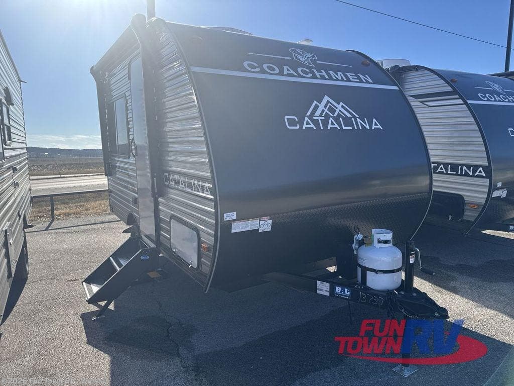 2026 Catalina Summit Series 7 134RDX by Coachmen from Fun Town RV - Winstar in Thackerville, Oklahoma