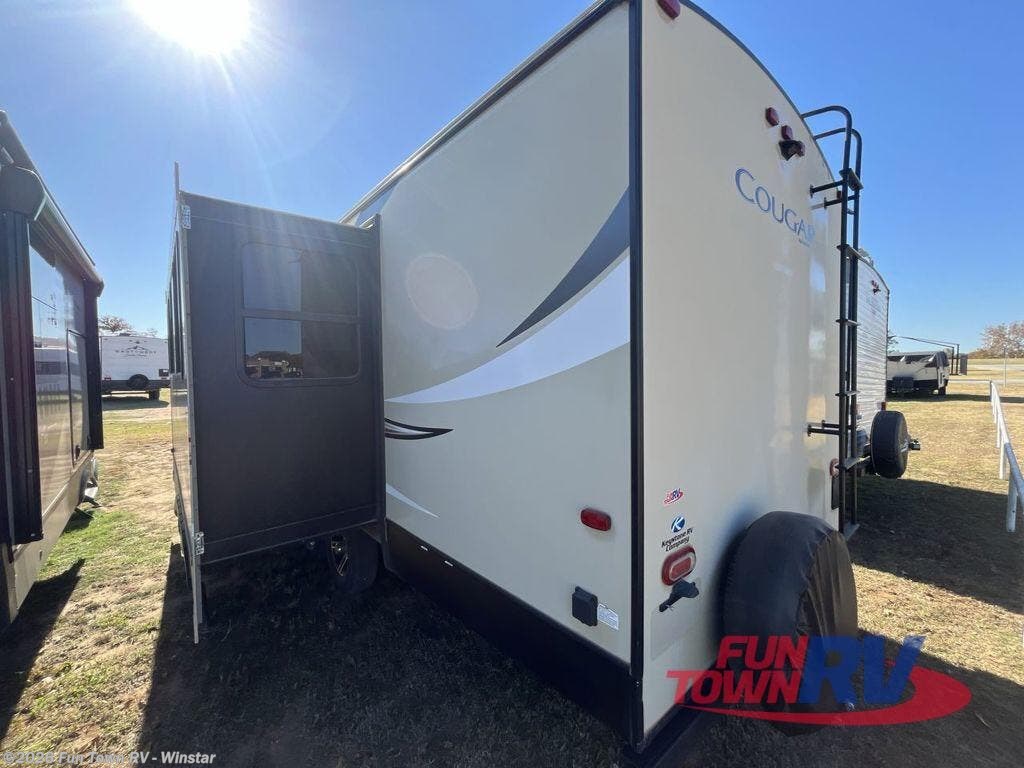 Used 2019 Keystone Cougar 26RBS available in Thackerville, Oklahoma