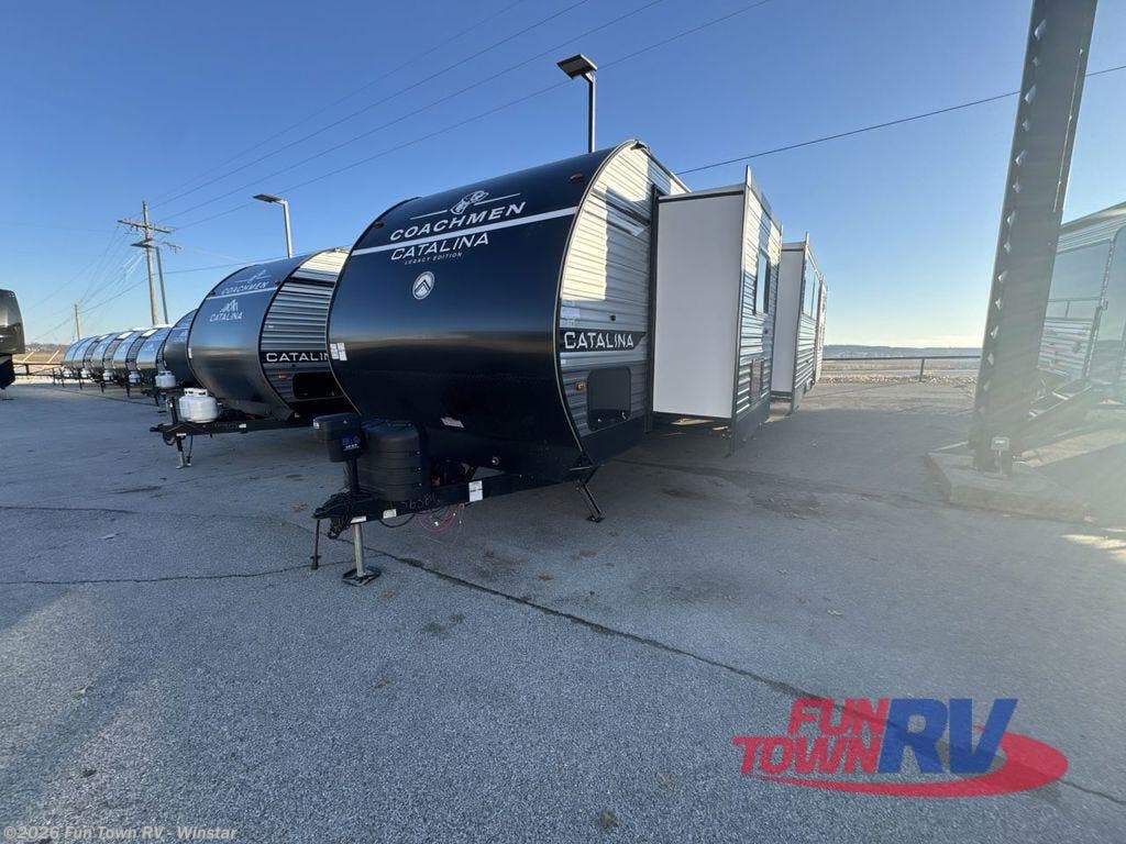 New 2026 Coachmen Catalina Legacy Edition 343BHTS available in Thackerville, Oklahoma