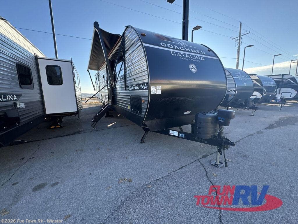 2026 Catalina Legacy Edition 343BHTS by Coachmen from Fun Town RV - Winstar in Thackerville, Oklahoma