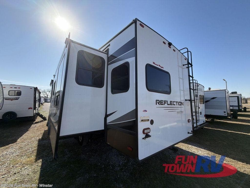 Used 2022 Grand Design Reflection 320MKS available in Thackerville, Oklahoma