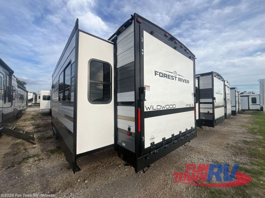 New 2025 Forest River Wildwood FSX 28VC available in Thackerville, Oklahoma