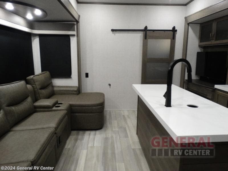 2024 Grand Design Solitude SClass 3740BH RV for Sale in Clarkston, MI